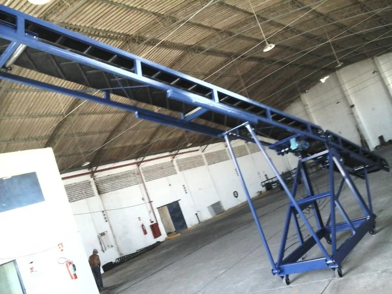 Esteira transportadora articulada